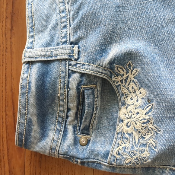 Denver Hayes jean stretchy skirt shorts light washed demin - Picture 7 of 7